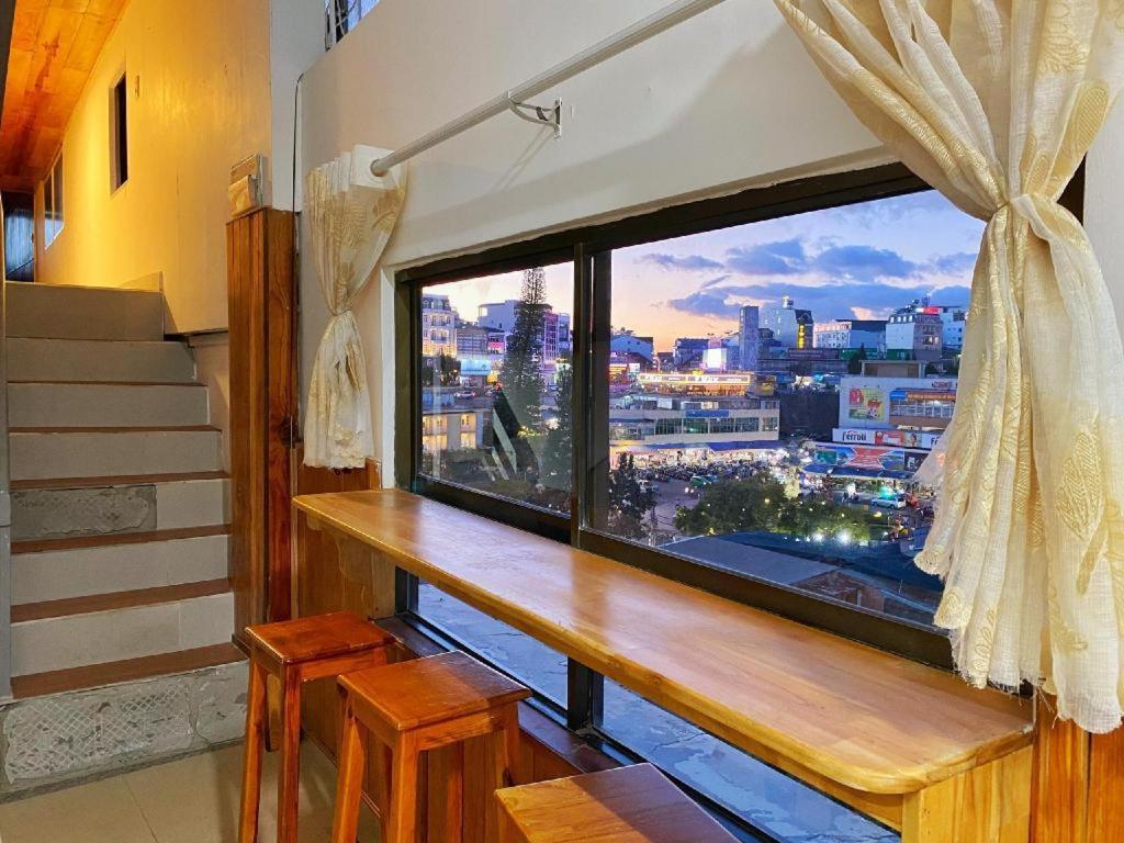 Gold Night Hotel Da Lat Esterno foto