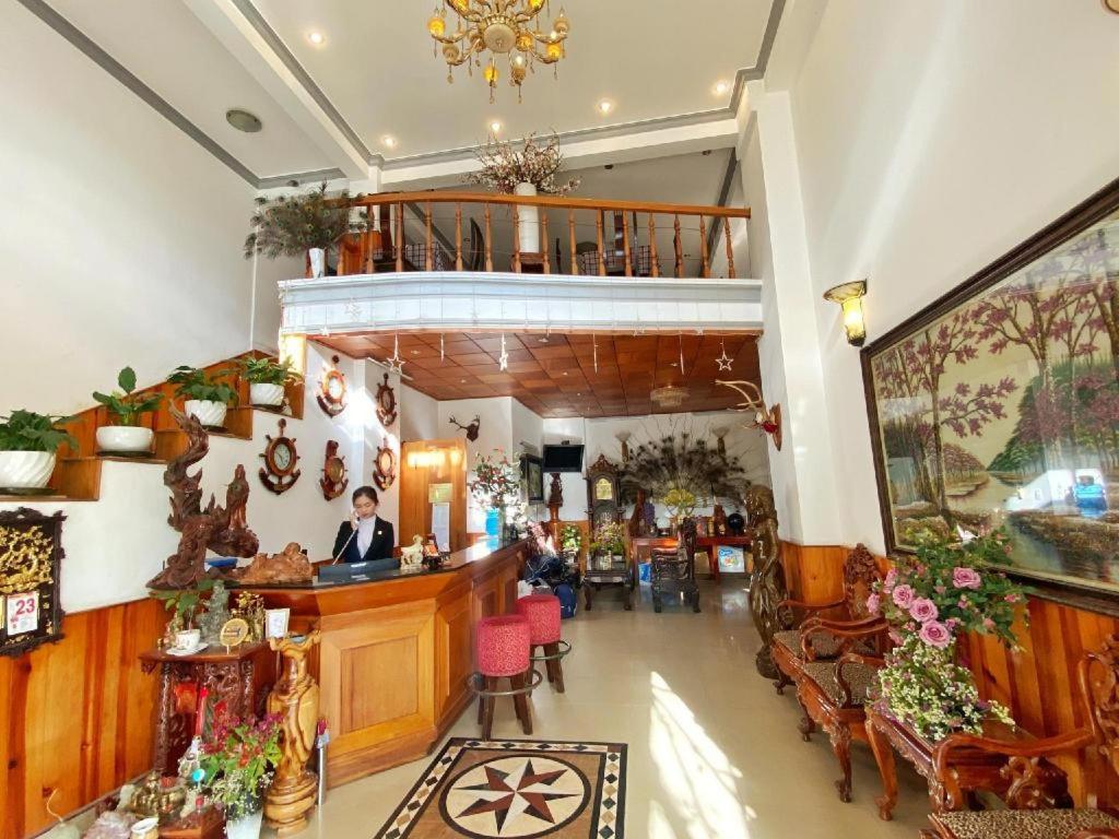 Gold Night Hotel Da Lat Esterno foto