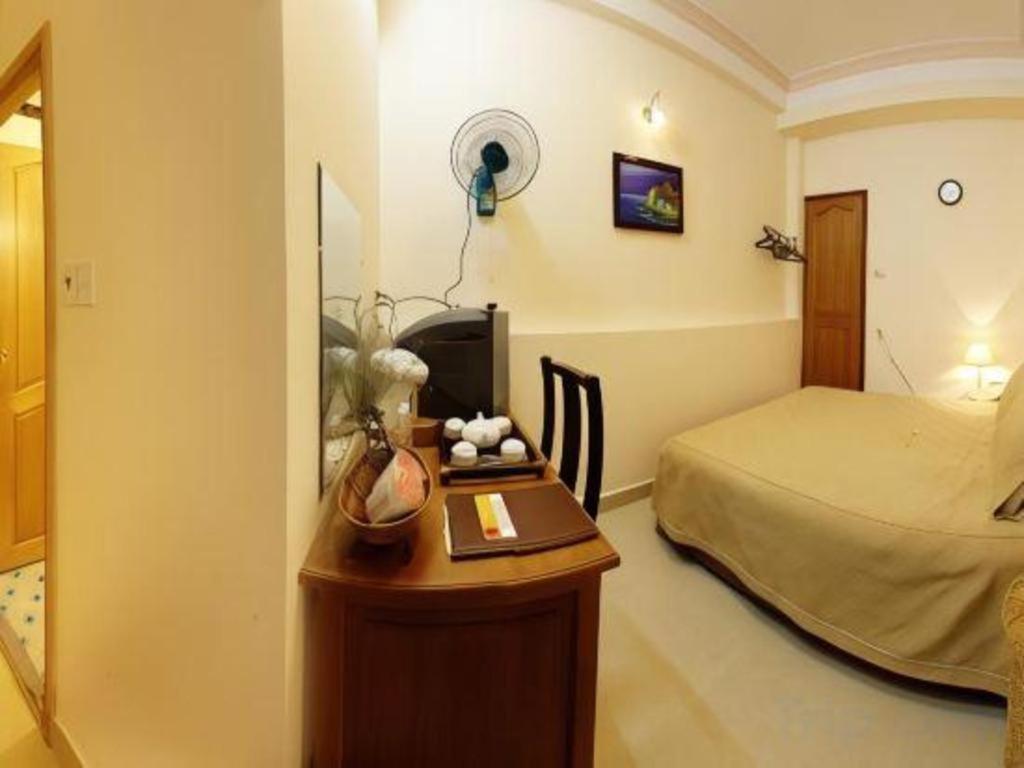 Gold Night Hotel Da Lat Esterno foto