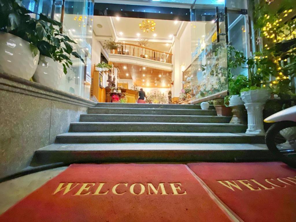 Gold Night Hotel Da Lat Esterno foto