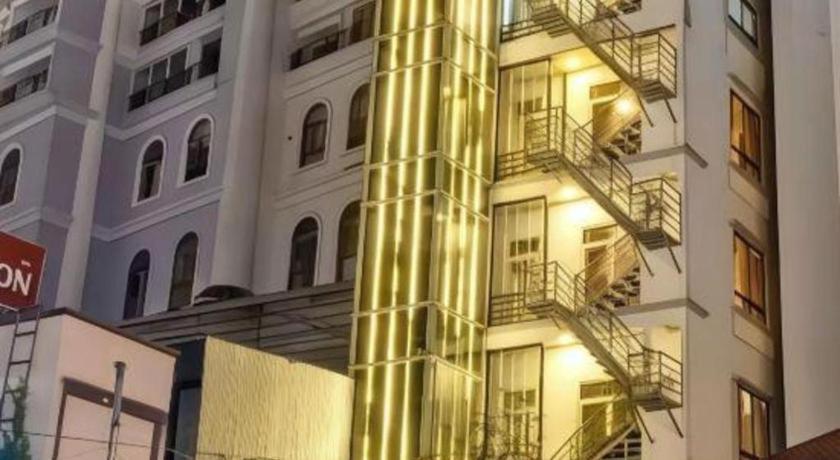 Gold Night Hotel Da Lat Esterno foto