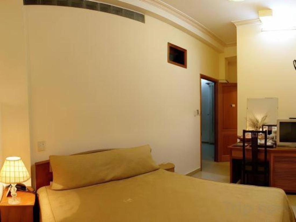 Gold Night Hotel Da Lat Esterno foto