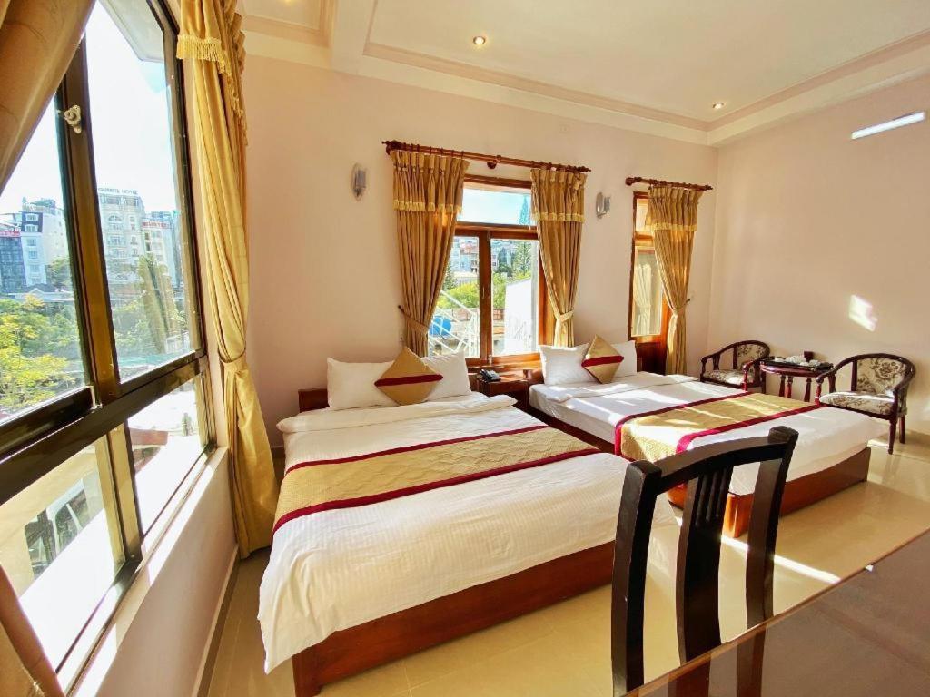 Gold Night Hotel Da Lat Esterno foto