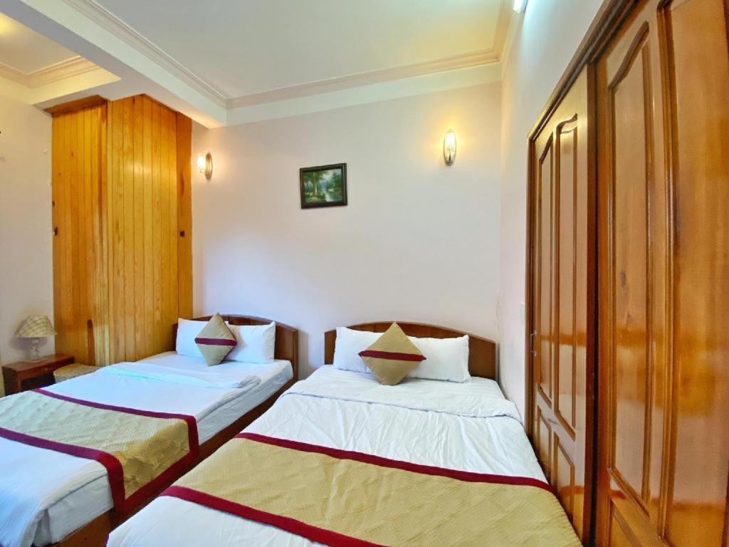 Gold Night Hotel Da Lat Esterno foto