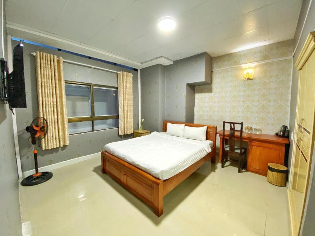 Gold Night Hotel Da Lat Esterno foto