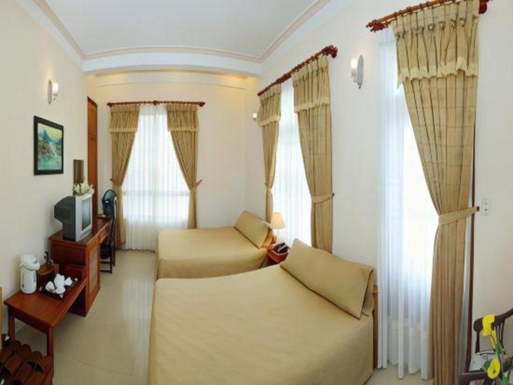 Gold Night Hotel Da Lat Esterno foto